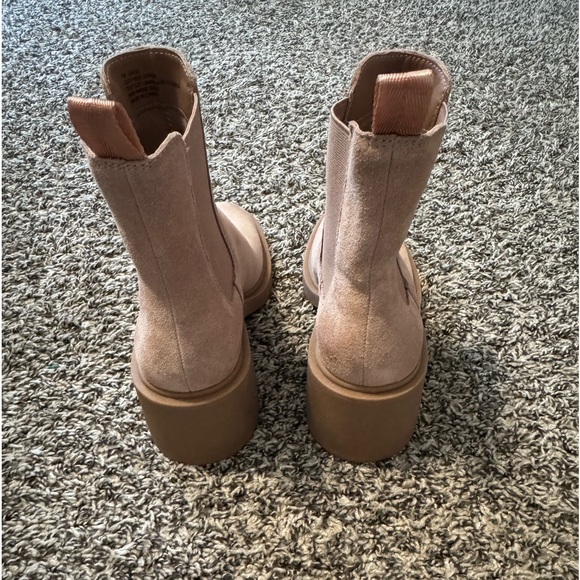 Dolce Vita Platform Booties - Picture 4 of 8